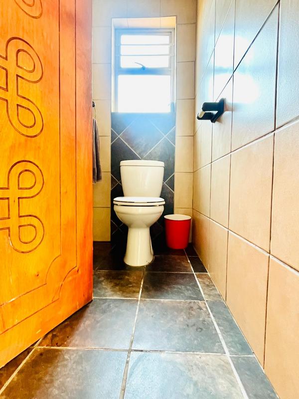 4 Bedroom Property for Sale in Goodwood Estate Western Cape